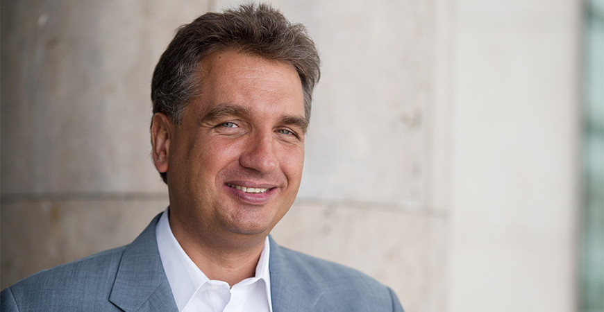 Balázs János és a Nemzeti Filharmonikus Zenekar