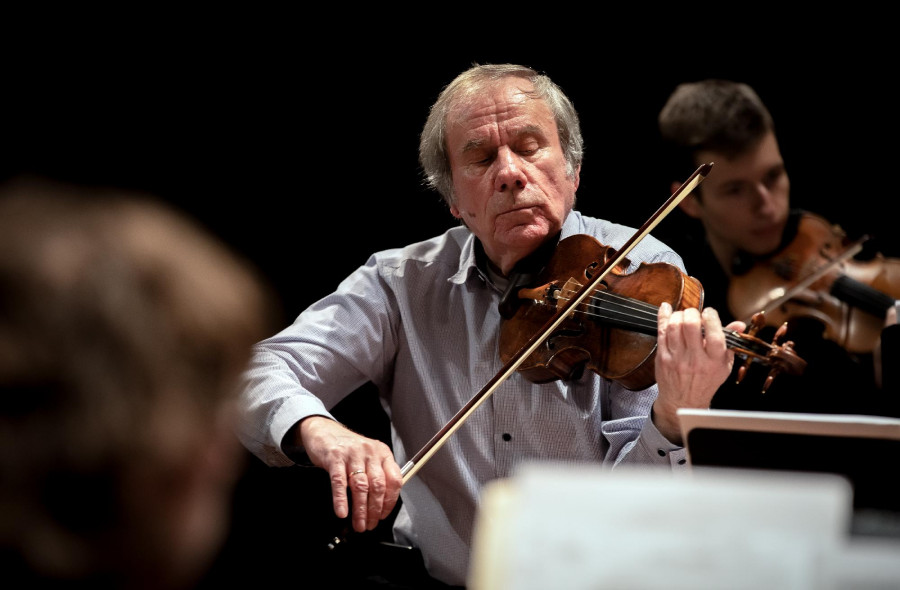 In memoriam János Rolla